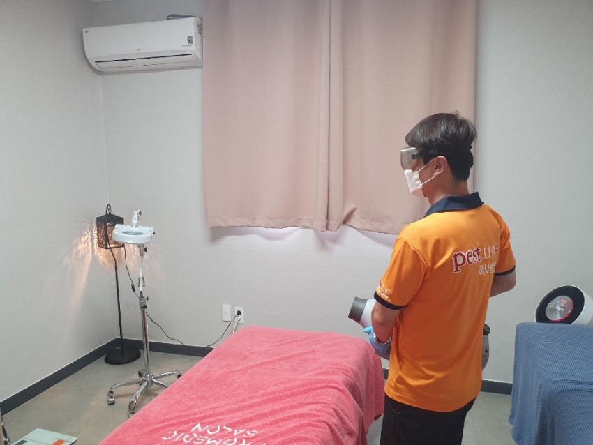 여수소독방역 바퀴퇴치 지네/개미 순천 해충처리 전문업체 빌라/원룸/사무실 여수소독방역 바퀴퇴치 지네/개미 순천 해충처리 전문업체 빌라/원룸/사무실